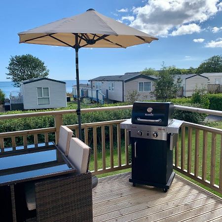 Lydstep Beach Bayview 3-Bedroom Holiday Home Tenby Exterior foto