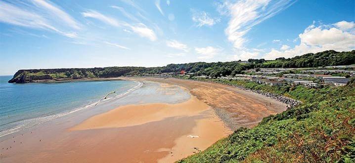 Lydstep Beach Bayview 3-Bedroom Holiday Home Tenby Exterior foto